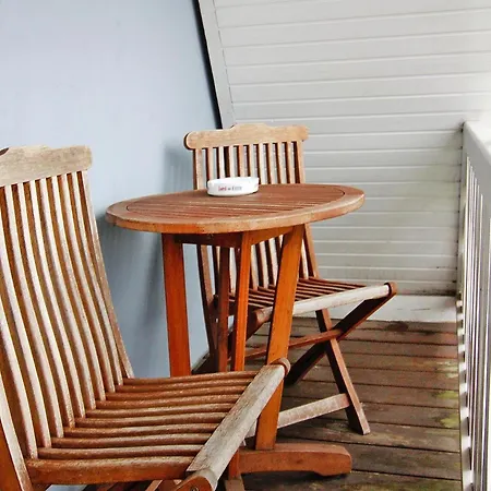 Mit Balkon Am Bodstedter Bodden * Wieck